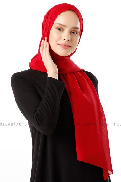Hadise - Rød Chiffon Hijab