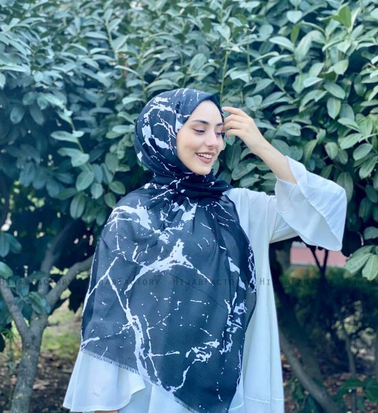 Benazir - Sort Mønstred Bomuld Hijab