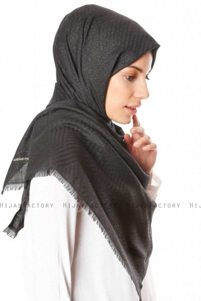Caria - Sort Hijab - Madame Polo