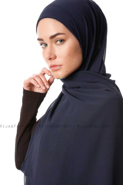 Derya - Mørk Marine Blå Praktisk Chiffon Hijab