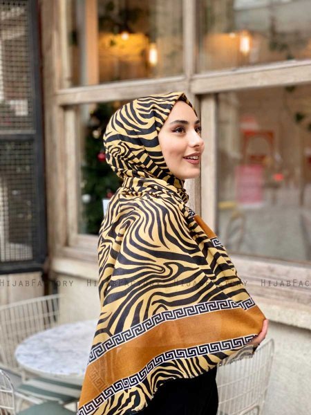 Kadifa - Sort & Beige Mønstred Bomuld Hijab - Mirach