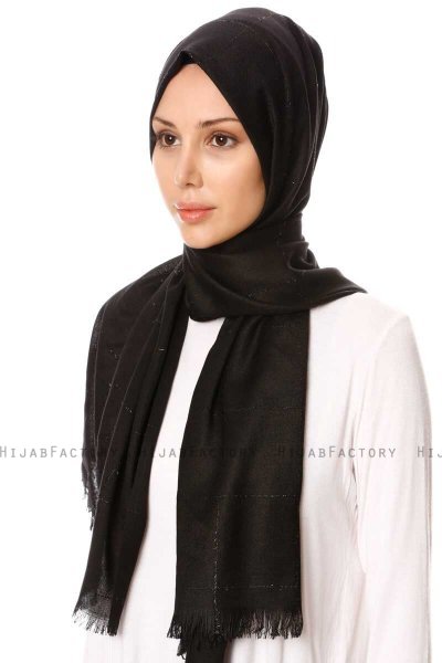 Kutlay - Sort Hijab - Özsoy