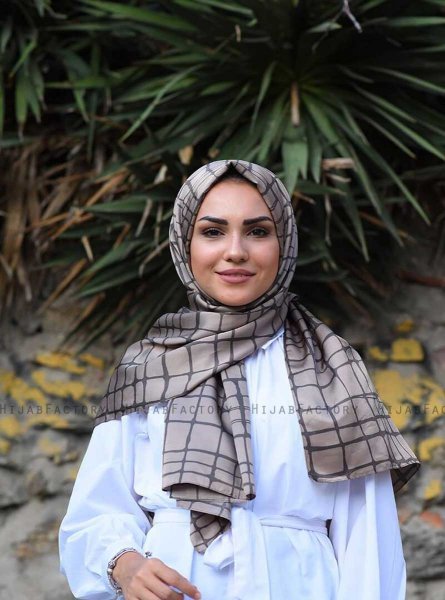 Mahmuna - Taupe Mønstred Satin Hijab