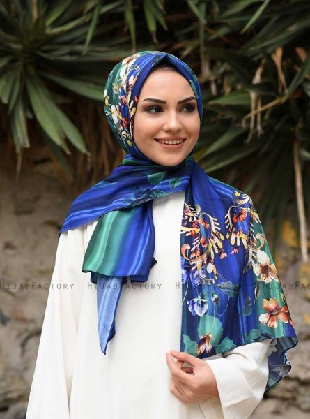 Marwa - Blå Mønstred Crepe Hijab