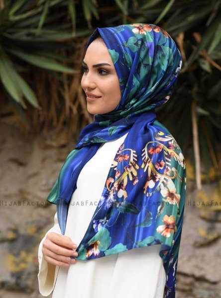 Marwa - Blå Mønstred Crepe Hijab